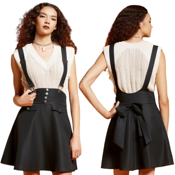 Hot Topic Dresses & Skirts - Black High-Waisted Suspender Skirt - S